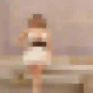Rejoins Dounia, 23 ans à Champagnac en t'inscrivant