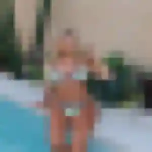 Sylviane, fille de 28 ans propose plan cul à Champsecret