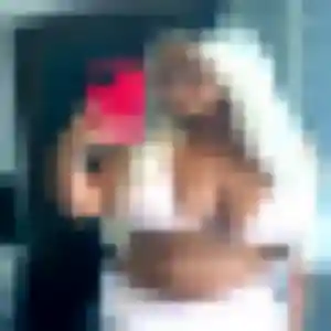 Photo de Karen à Chantelle (35 ans) - plan cul discret