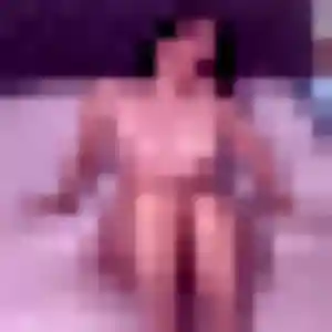 Agnes, 27 ans, cherche un plan cul à Charmes-sur-Rhône