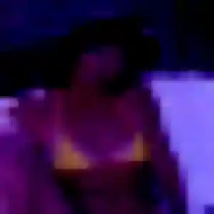 Ines de Charmoy, 23 ans - plan cul sans prise de tête