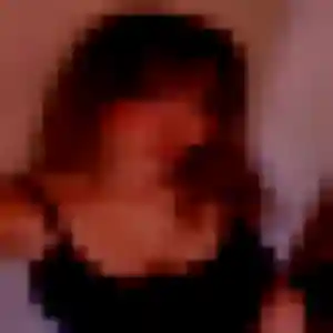 Contacte Adele, 30 ans à Châteaubriant en privé