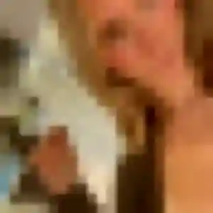 Eliane, 29 ans, veut un plan cul à Châteauroux-les-Alpes