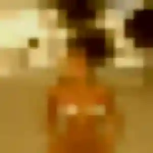 Domitille, 38 ans, connectée à Chaussan pour un plan cul