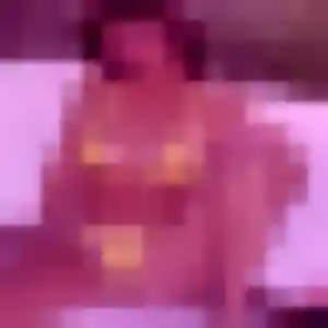 Ines de Ciry-le-Noble, 30 ans - plan cul discret