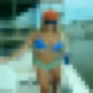 Leonore (22 ans) à Clans propose une rencontre ce soir