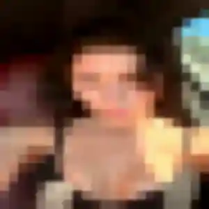Découvre Yasmine, 26 ans à Clesles en privé