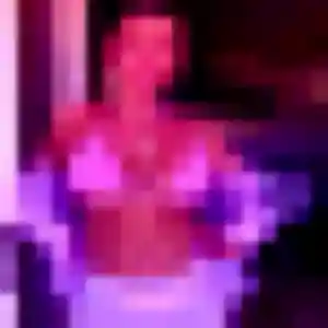 Helene (33 ans) à Clouange cherche une rencontre ce soir