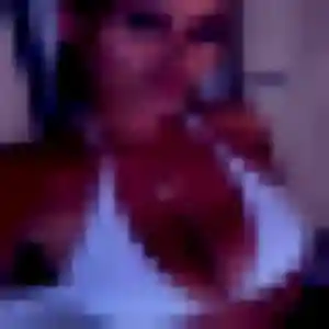 Olga, 22 ans, cherche un plan cul à Comps-la-Grand-Ville