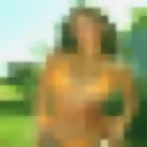 Lena, 44 ans, en ligne à Confort-Meilars pour une rencontre coquine