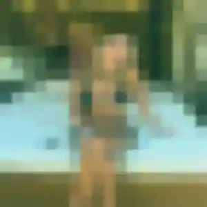 Contacte Monique, 25 ans à Confort en privé