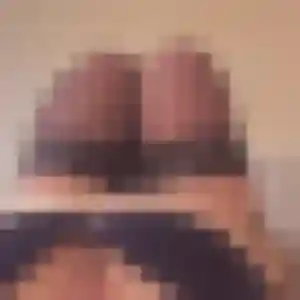 plan cul à Corcelles-les-Monts : photo de Yvonne, 33 ans - accès libre