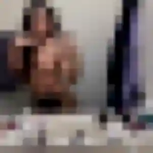 Contacte Henriette, 36 ans à Corgoloin en privé