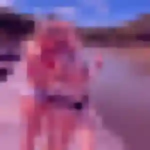 Estee, 24 ans, en ligne à Corlay pour une rencontre coquine