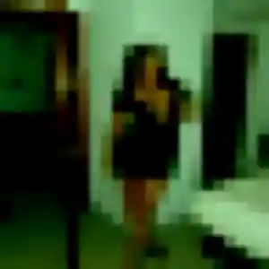Découvre Geneve, 34 ans à Corzé en privé