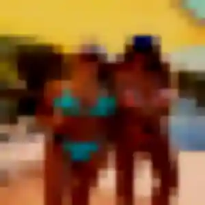 Photo de Katia à Coteaux-du-Blanzacais (38 ans) - plan cul anonyme