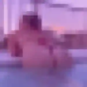 Nelly, 34 ans, en ligne à Coteaux-sur-Loire pour une rencontre coquine