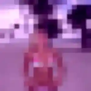 Alexandra (34 ans) à Coume attend une rencontre ce soir