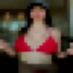 Amel, 22 ans, dispo pour plan cul à Coume