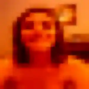 Rejoins Estee, 23 ans à Couternon en privé