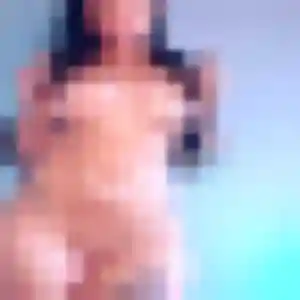 Karine, fille de 40 ans cherche plan cul à Croutelle