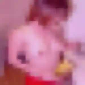 Charline, femme de 24 ans propose plan cul à Cucq