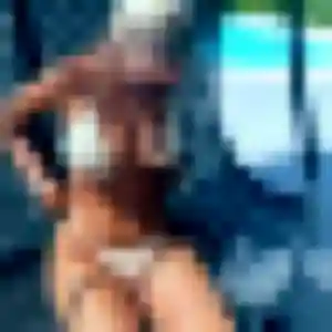 Kim (35 ans) à Dannemarie-sur-Crète propose un plan cul rapidement