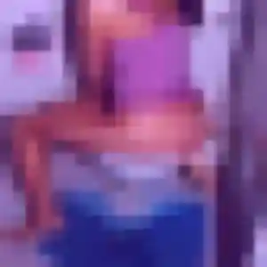Contacte Theresa, 44 ans à Dargnies en privé
