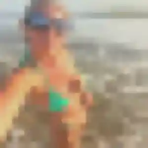 Emeraude (29 ans) à Darnieulles cherche une rencontre rapidement