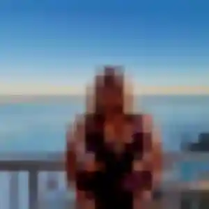 Thais, 27 ans, connectée à Deauville pour un plan cul