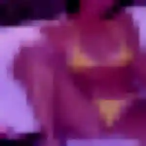Debora (37 ans) à Deux-Grosnes cherche un plan cul aujourd'hui