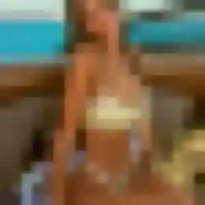 Olivia, 32 ans, cherche un plan cul à Deville