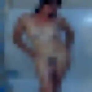 Katia, 30 ans, en ligne à Dignac pour un plan cul