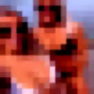 Découvre Nora, 36 ans à Dinard en privé