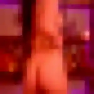 Adele, 32 ans, disponible à Dompierre-sur-Besbre pour une rencontre coquine
