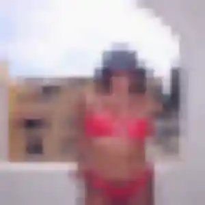 Photo de Elvire à Dompierre-sur-Besbre (34 ans) - plan cul gratuit