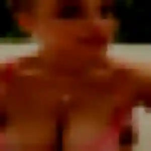 Photo de Bernadette à Dompierre-sur-Helpe (35 ans) - plan cul sans inscription