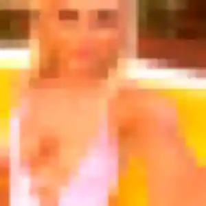Photo privée de Emeraude, 35 ans à Doudeauville - rencontre coquine