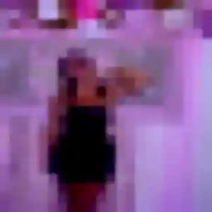 Charmante Whitney, 26 ans à Épervans - voir sa photo