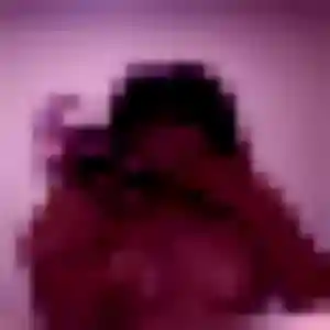 Eglantine, 37 ans, disponible à Erdeven pour un plan cul