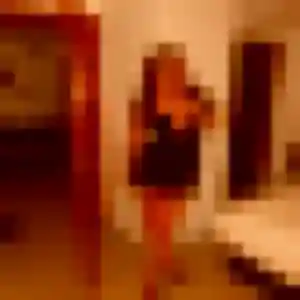 Charlotte, 22 ans, cherche un plan cul à Essertines-en-Châtelneuf