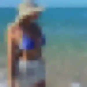 Découvre Elena, 41 ans à Farnay gratuitement