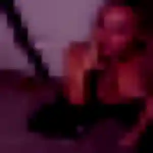 Photo de Iris à Farnay (42 ans) - plan cul gratuit