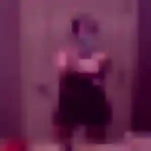 Daphne (22 ans) à Fatines attend une rencontre ce soir