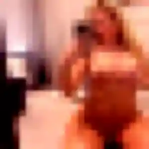 Sandrine (44 ans) à Fay attend un plan cul ce soir