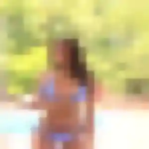 Iris, 33 ans, disponible à Fère-Champenoise pour un plan cul