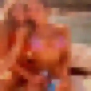 Photo privée de Odile, 41 ans à Fermanville - rencontre sans lendemain