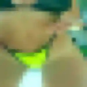 Charmante Iris, 26 ans à Flangebouche - la contacter