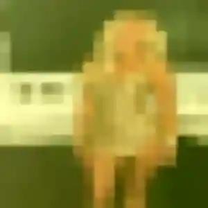 Geneve, 26 ans, connectée à Fontainebleau pour une rencontre coquine