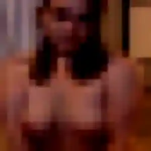 Sexy Suzanne, 35 ans à Friesen - voir sa photo